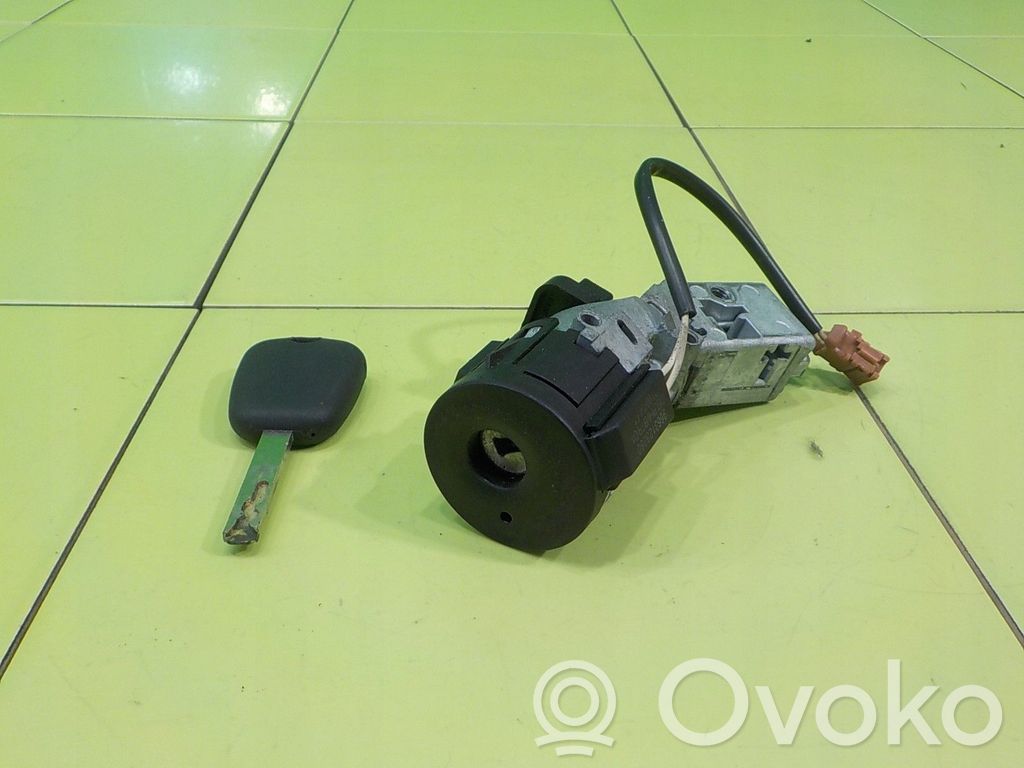 Citroen Berlingo Užvedimo spynelė 