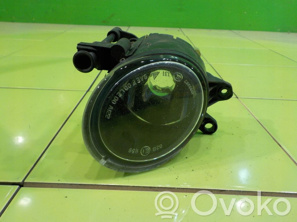 Volvo C30 Miglas lukturis priekšā 