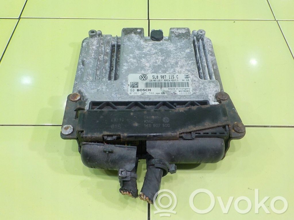 Skoda Yeti (5L) Engine control unit/module 