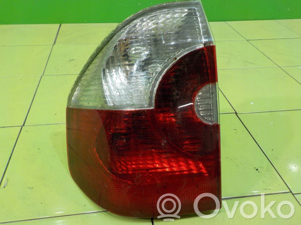BMW X3 E83 Aizmugurējais lukturis virsbūvē 