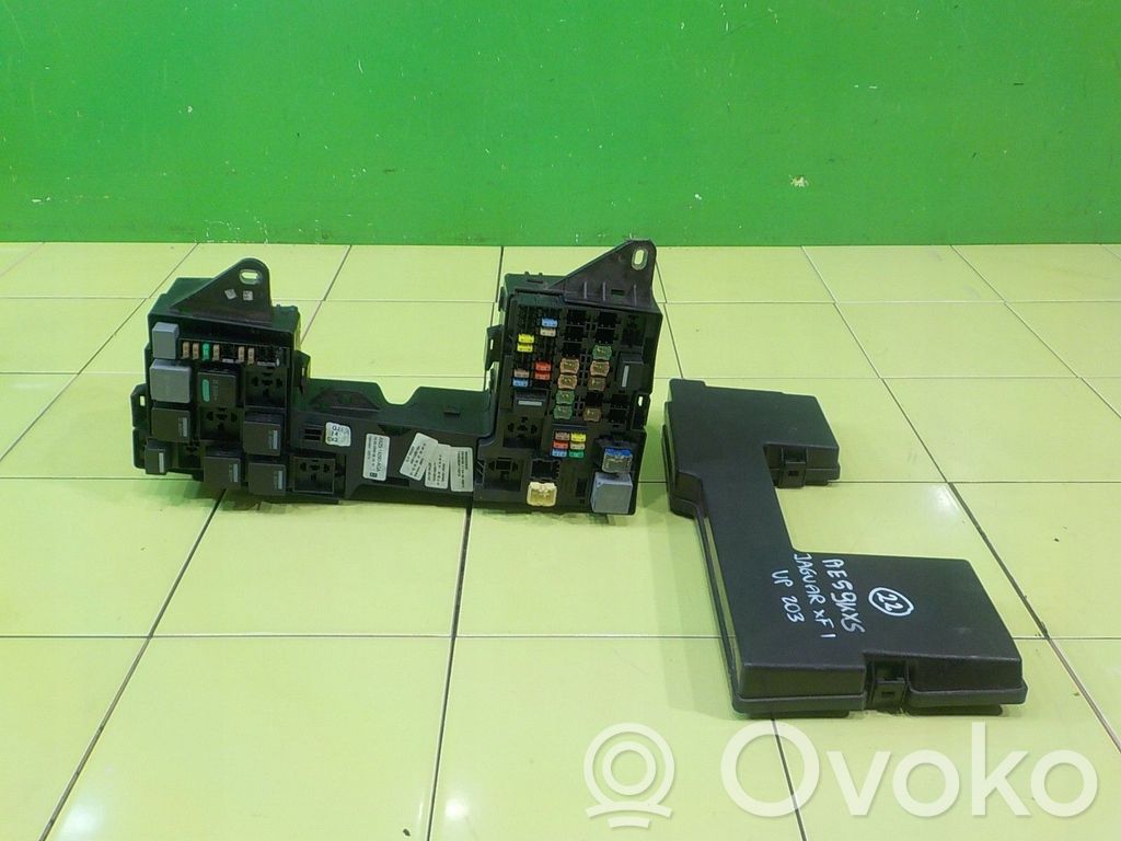 Jeep Grand Cherokee (WK) Fuse box set 