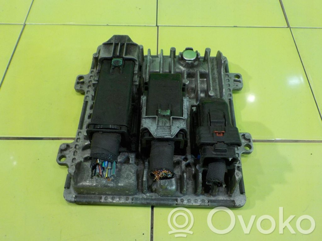 Opel Insignia A Engine control unit/module 