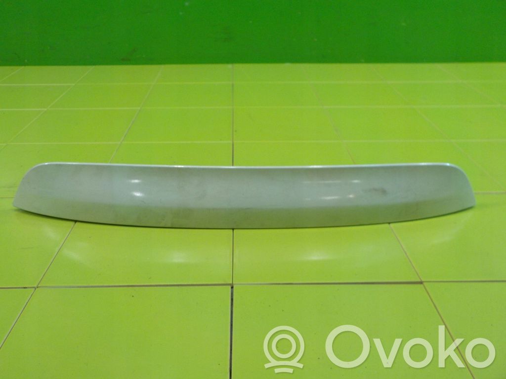 Nissan Note (E12) Rear light center trim bar blend 