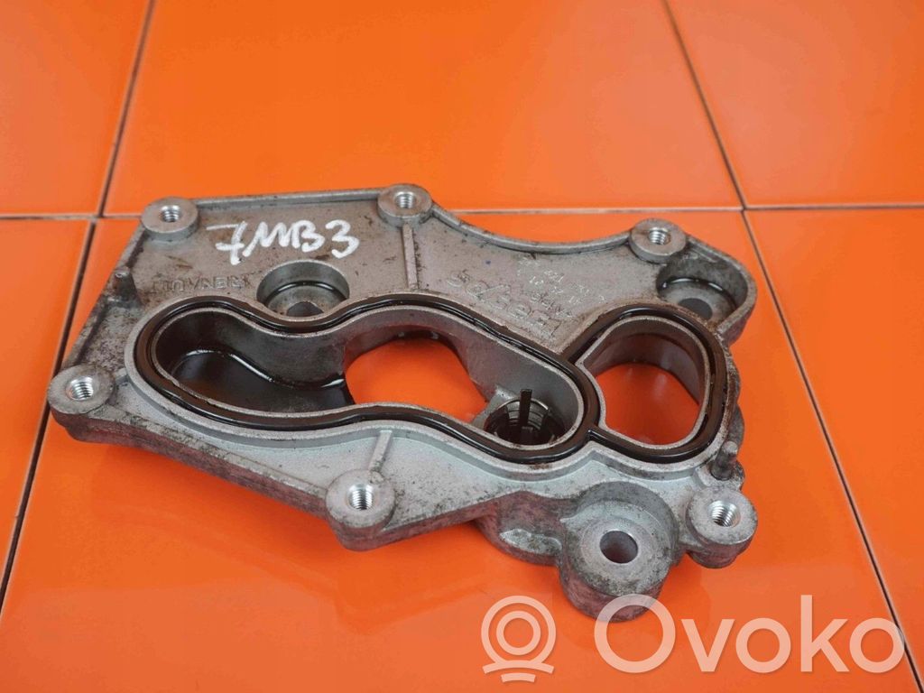 Nissan Navara D23 Engine oil radiator 