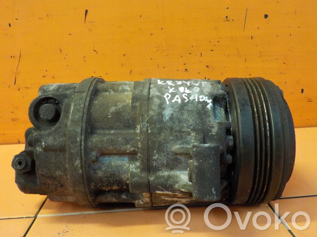BMW X3 E83 Air conditioning (A/C) compressor (pump) 