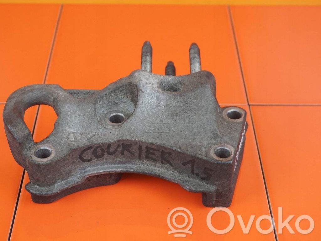 Ford Transit Engine mounting bracket 