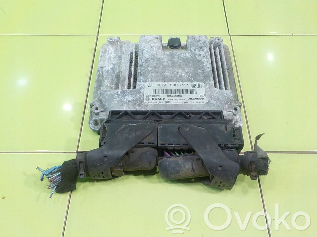 Sterownik / Moduł ECU   55588272,0281018865,WP185