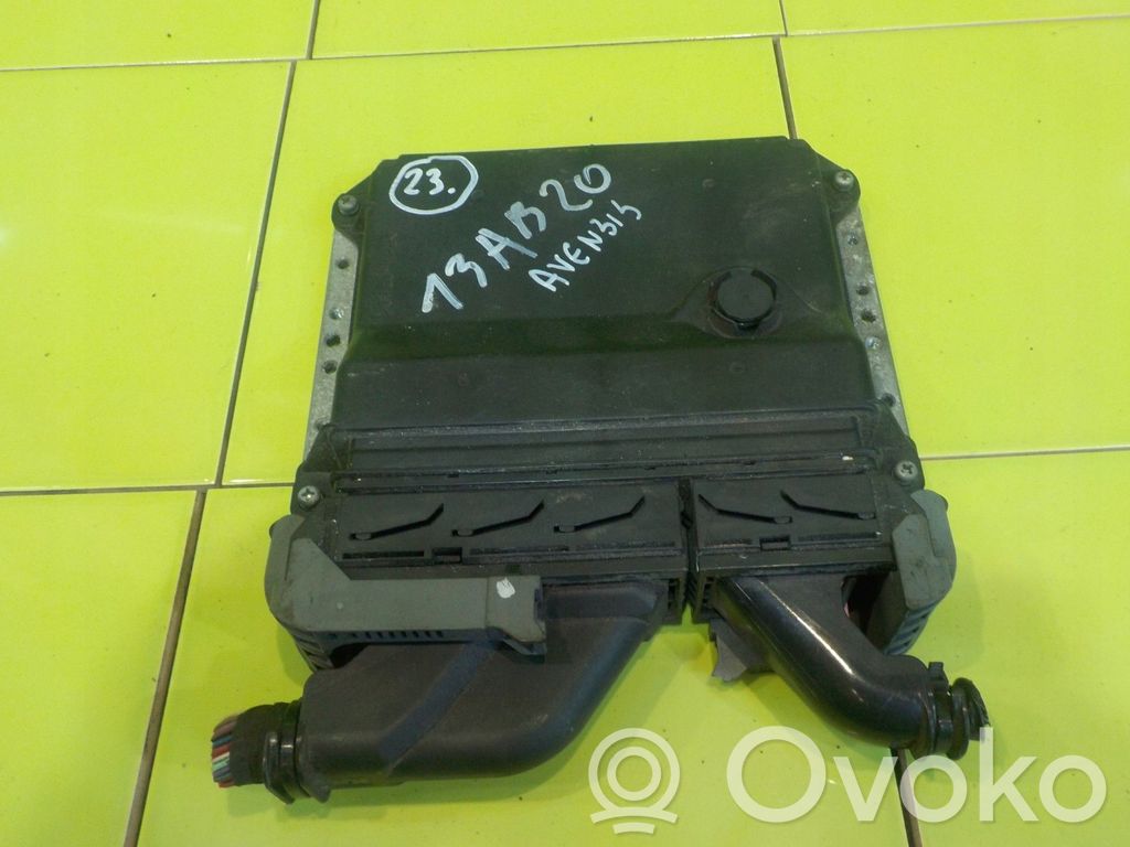 Toyota Avensis T270 Engine control unit/module 