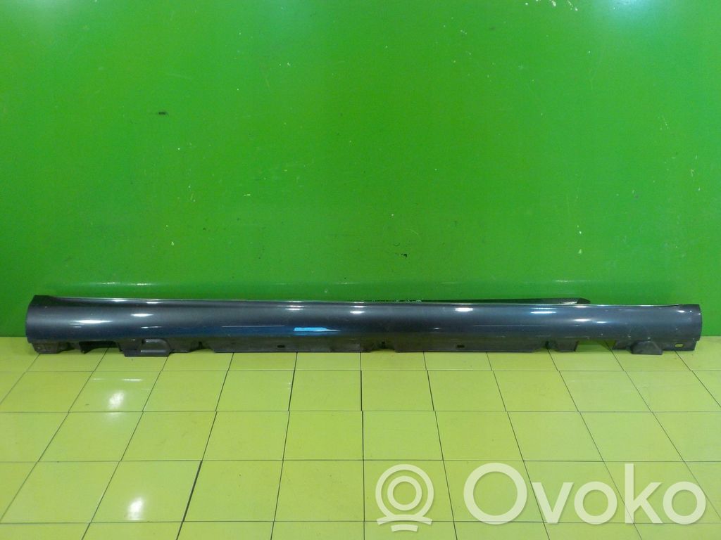 Mercedes-Benz C W205 Side skirt front trim 