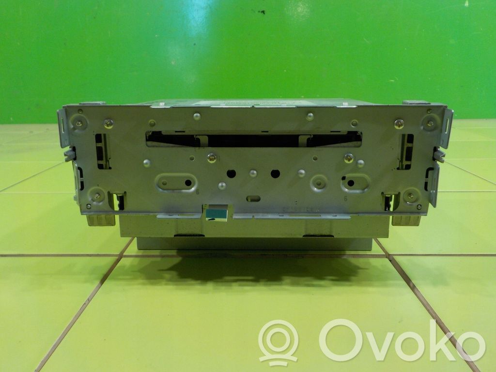 Panel / Radioodtwarzacz CD/DVD/GPS   A2129004910,A2129018102,A2129024104,CL17