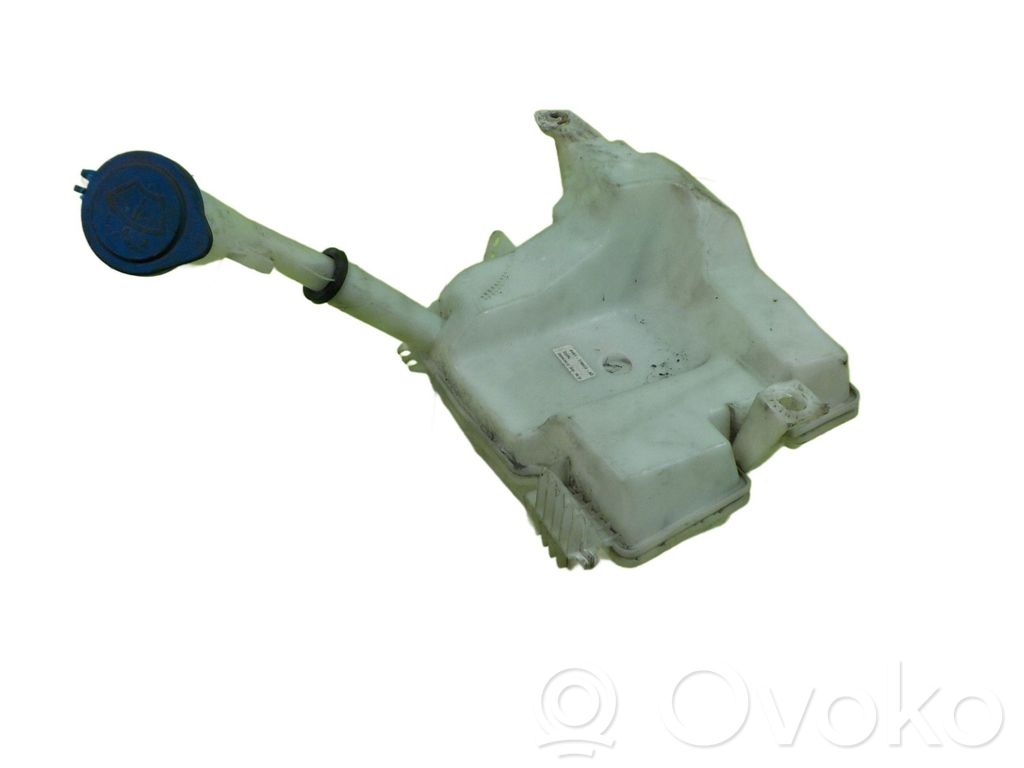 Ford Focus Windshield washer fluid reservoir/tank 