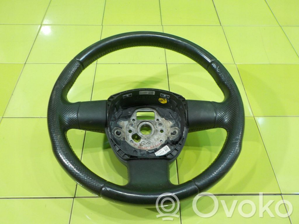 Audi A4 S4 B7 8E 8H Vairas 
