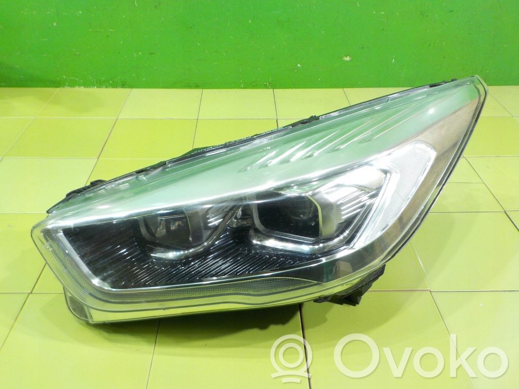 Ford Kuga II Phare frontale 