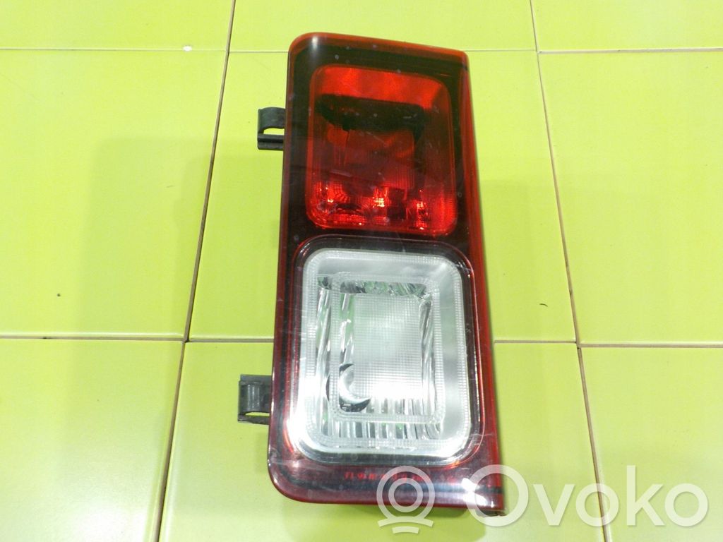 Renault Trafic III (X82) Lampa tylna 