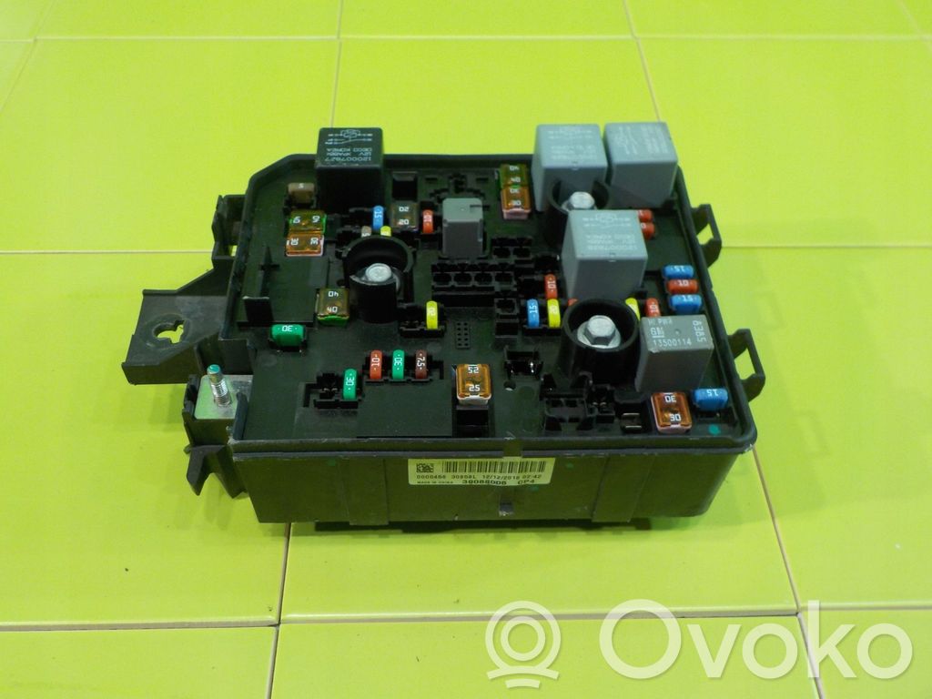 Opel Corsa E Drošinātāju kaste (komplekts) 