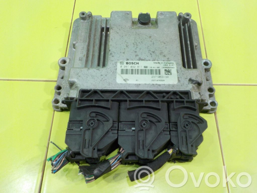 Dacia Sandero II Engine control unit/module 
