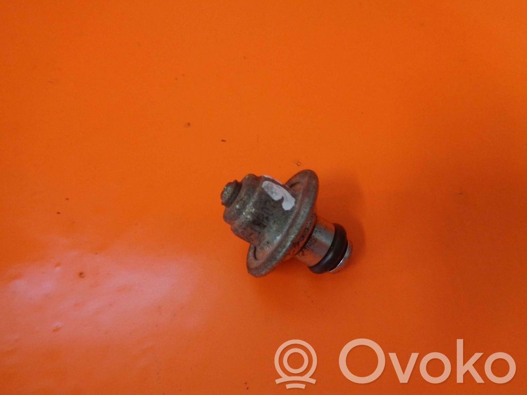 Régulateur de pression de carburant