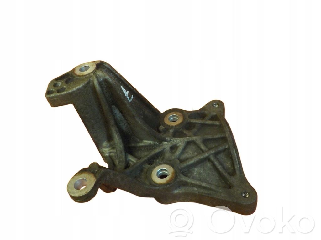 Dodge Nitro Engine mounting bracket 