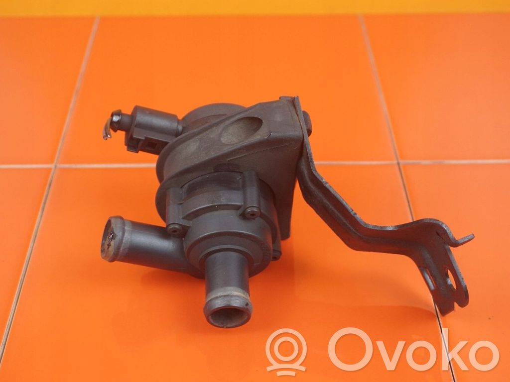Volkswagen Scirocco Pompe de circulation d'eau 