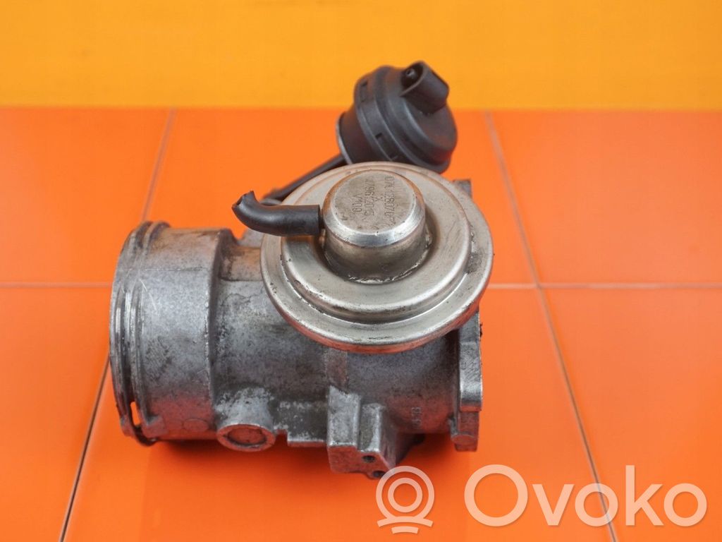 Volkswagen Touareg I Termostat EGR 