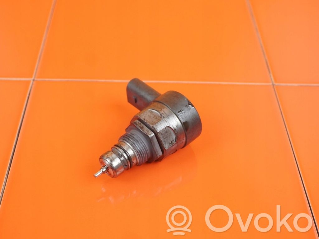 BMW 2 F45 Senzor presiune combustibil 