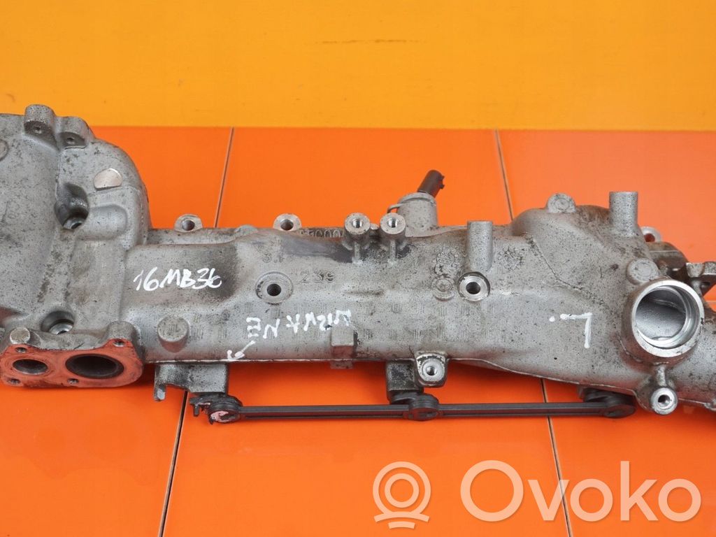 Mercedes-Benz CLS C219 Intake manifold 