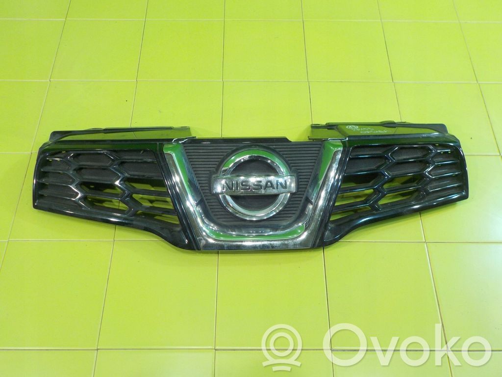 Nissan Qashqai Rejilla superior del radiador del parachoques delantero 