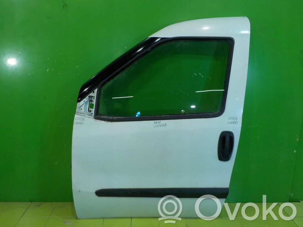 Opel Combo D Drzwi przednie 