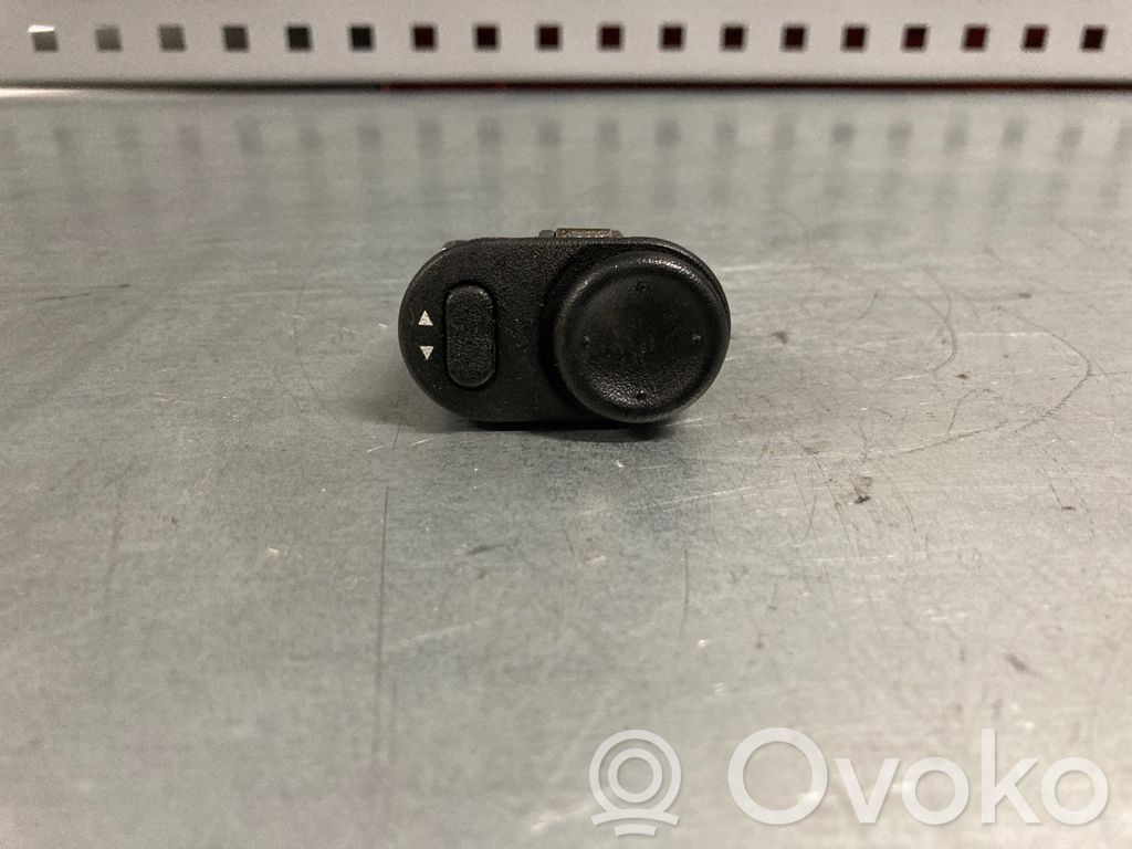 Opel Astra G Wing mirror switch 