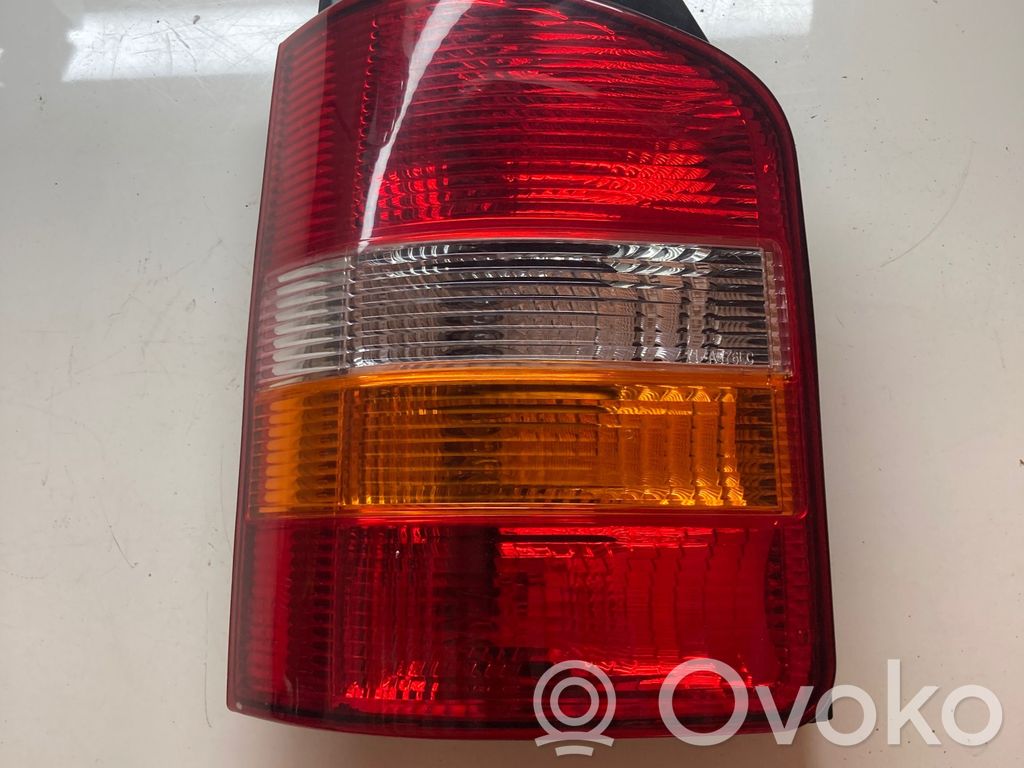 Volkswagen Transporter - Caravelle T5 Lampa tylna 