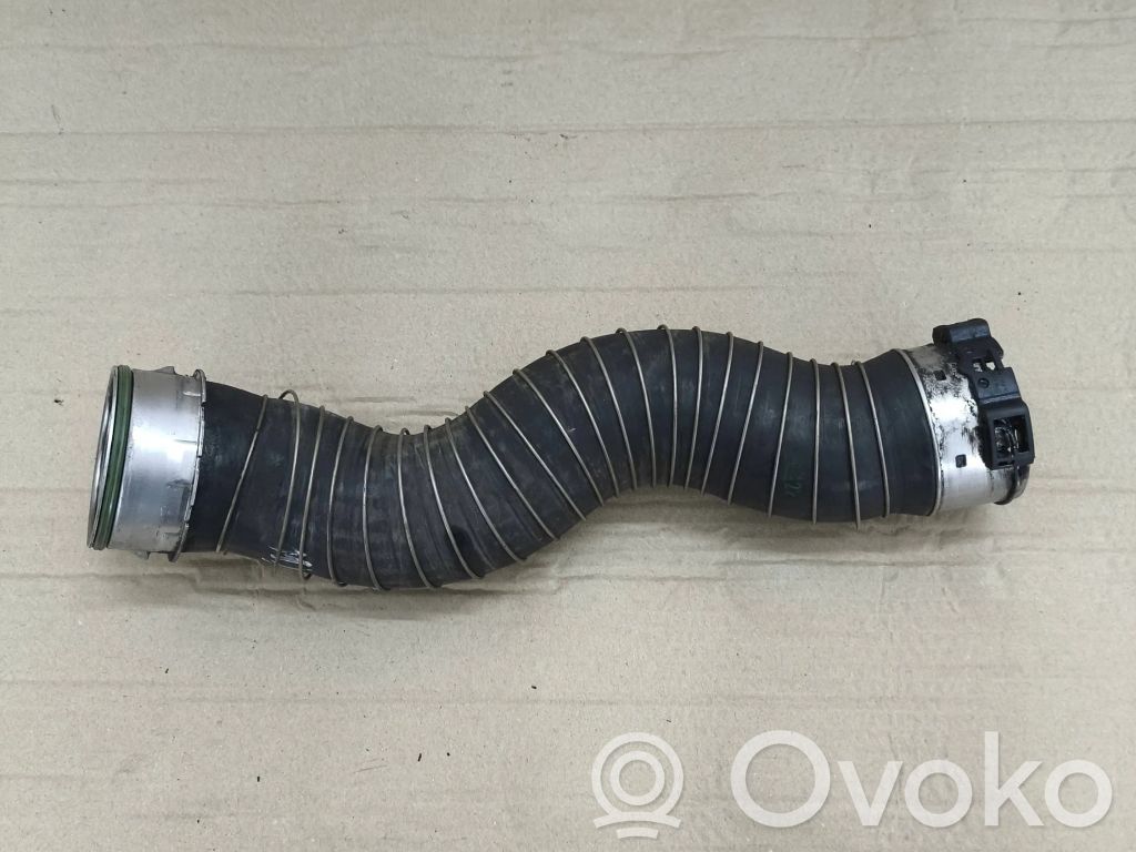 BMW 3 E90 E91 Intercooler hose/pipe 