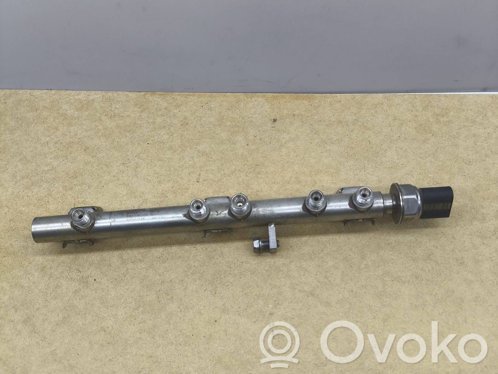 BMW 3 E92 E93 Fuel main line pipe 