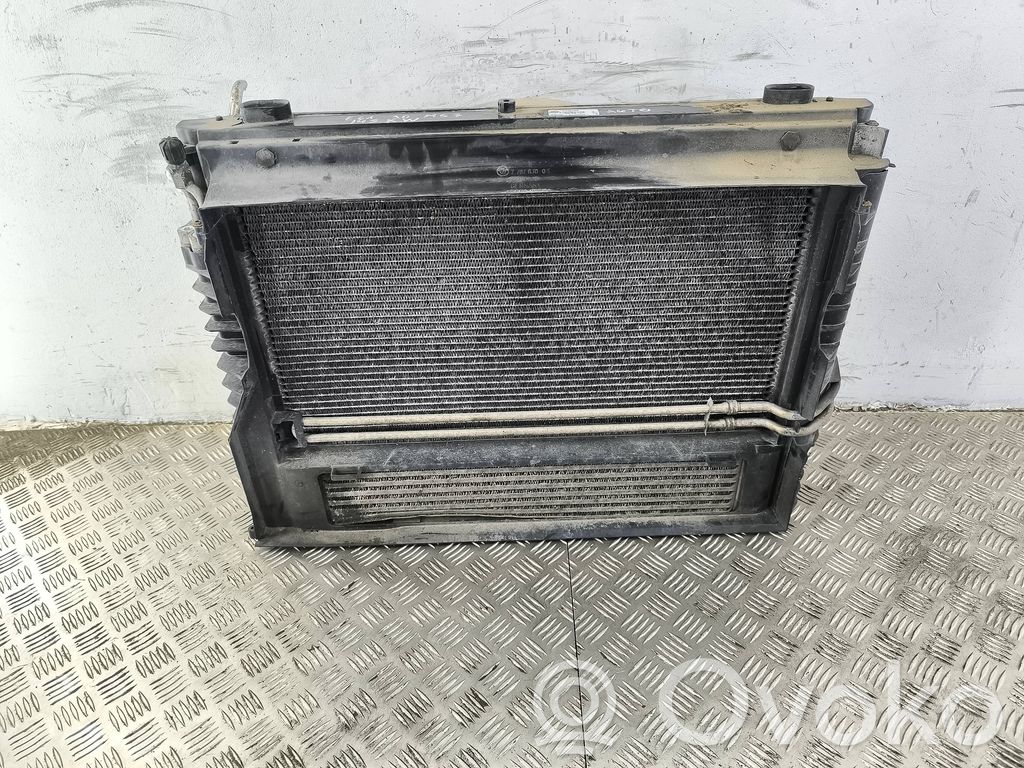 BMW 5 E60 E61 Radiatorių komplektas 