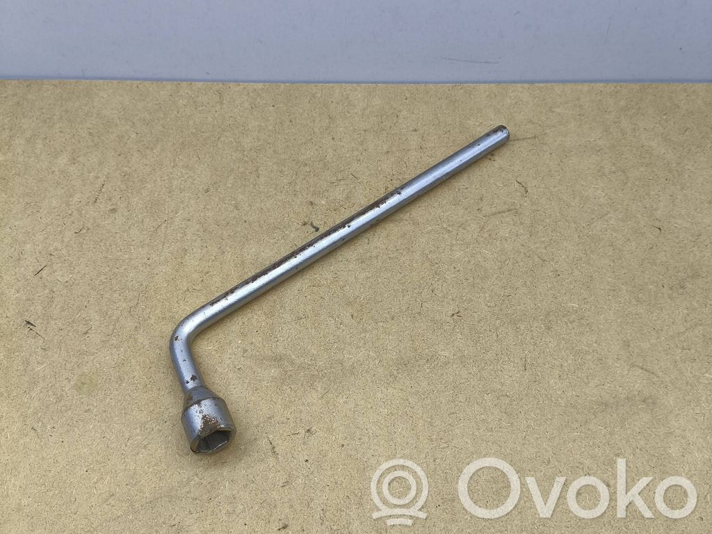 Mercedes-Benz CLK A209 C209 Wheel nut wrench 