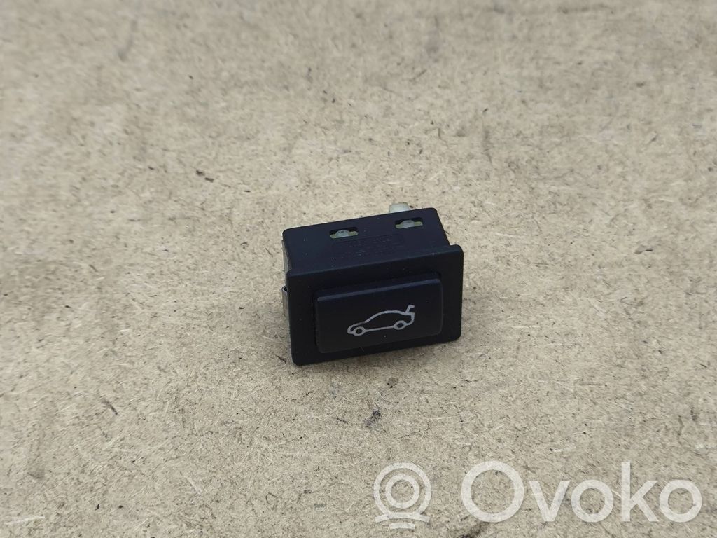 BMW 5 E60 E61 Tailgate opening switch 
