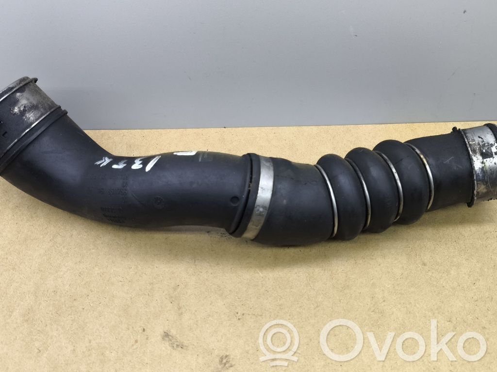 BMW 3 E90 E91 Intercooler hose/pipe 