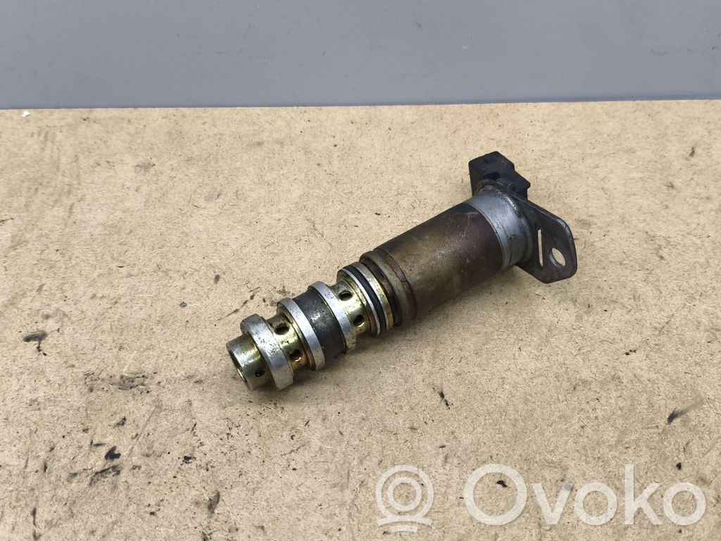 BMW 3 E90 E91 Camshaft vanos timing valve 