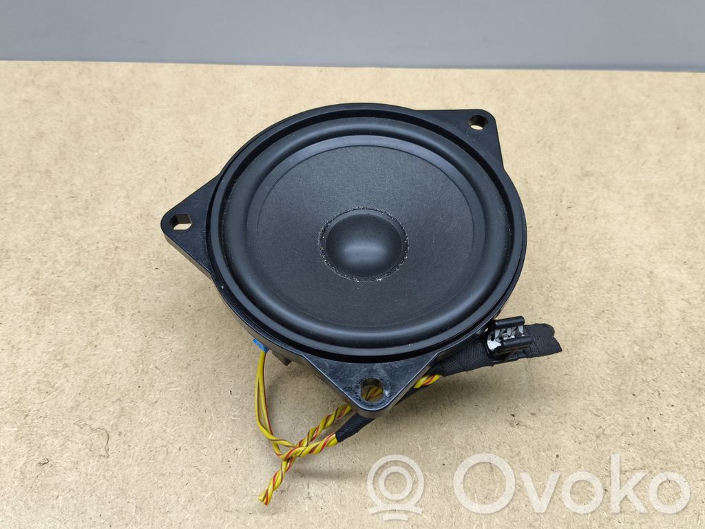 BMW 1 E81 E87 Front door speaker 