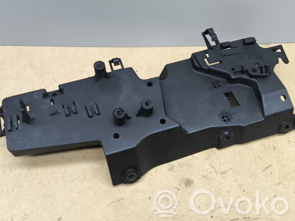 BMW 3 E90 E91 Other engine bay part 