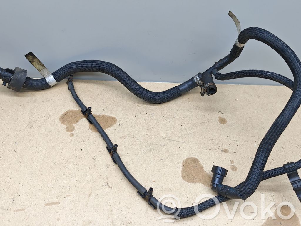 BMW 3 E90 E91 Polttoaineputken letku 