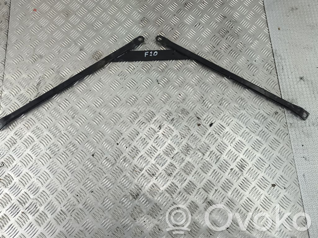 BMW 1 F20 F21 Muu moottoritilan osa 