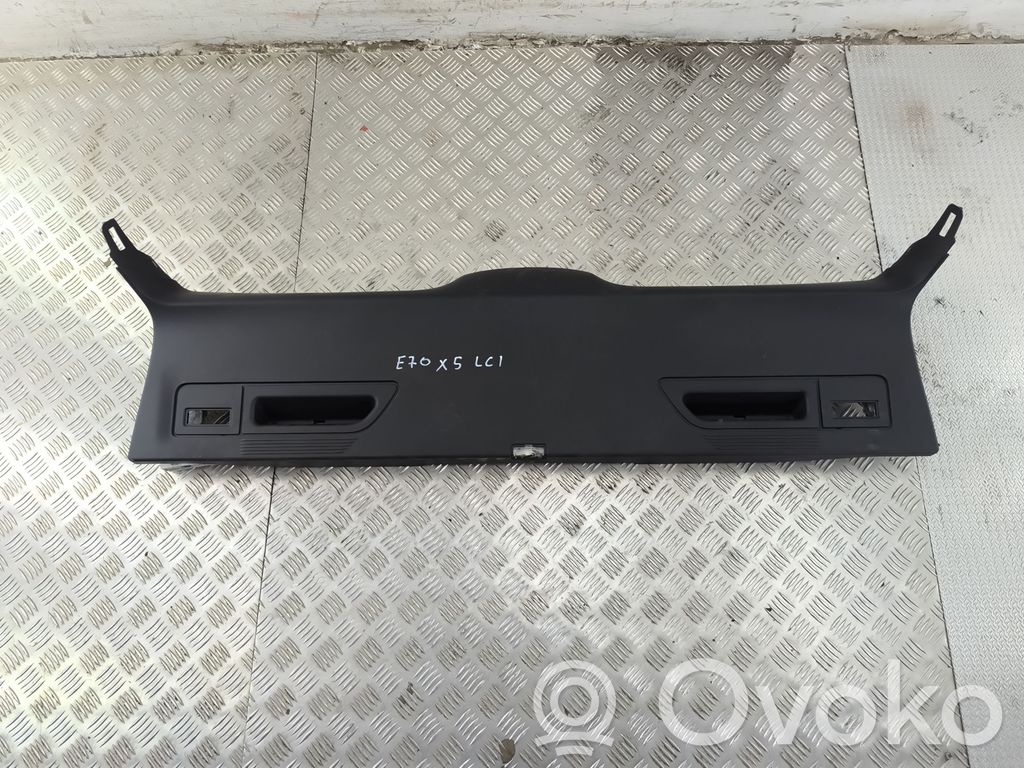 BMW X5 E70 Tailgate trim 