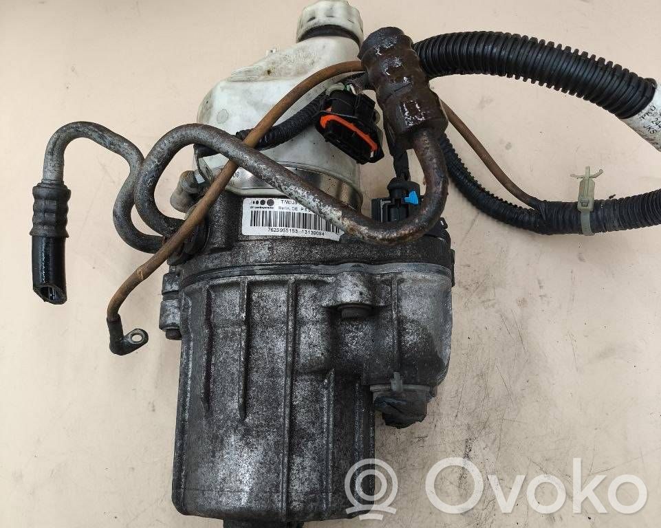 Opel Astra H Ohjaustehostimen pumppu 