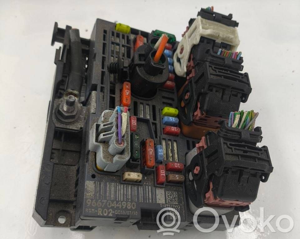 Citroen C4 Grand Picasso Fuse module 