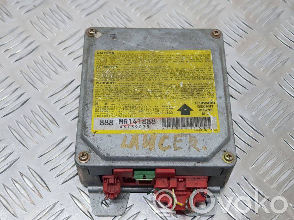 Airbag control unit/module   MR141888