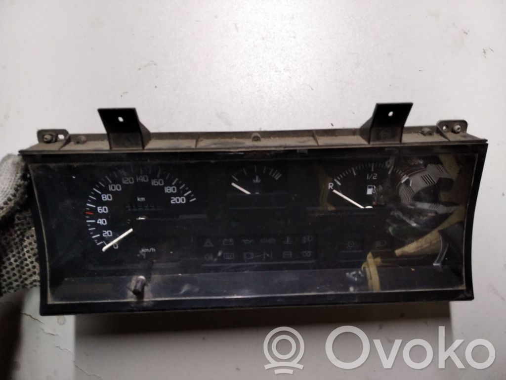 Renault 19 Speedometer (instrument cluster) 