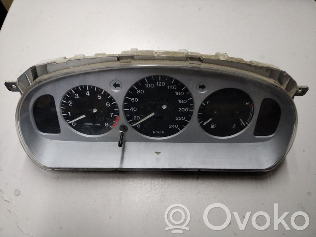 Mazda Xedos 6 Speedometer (instrument cluster) 