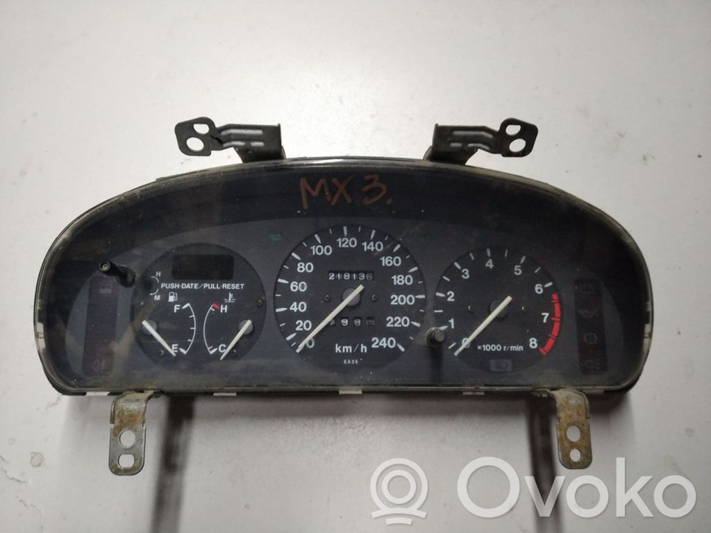 Mazda MX-3 Speedometer (instrument cluster) 