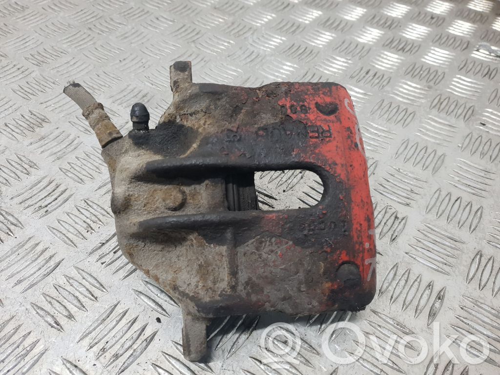 Caliper de freno delantero