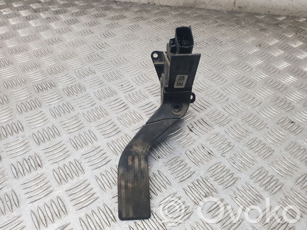 Akceleratoriaus pedalas   98AB9F836A